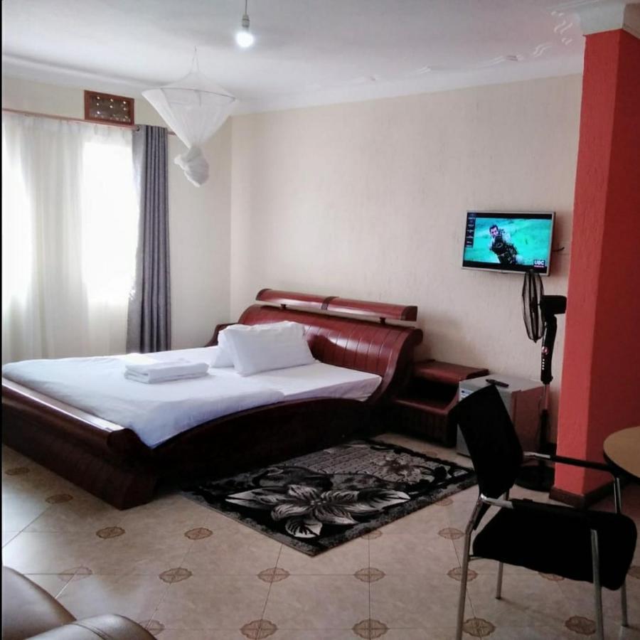 Migingo Suites Entebbe Eksteriør billede