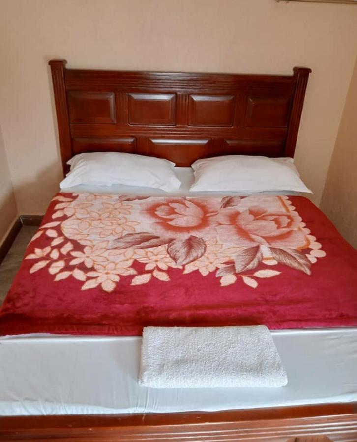 Migingo Suites Entebbe Eksteriør billede